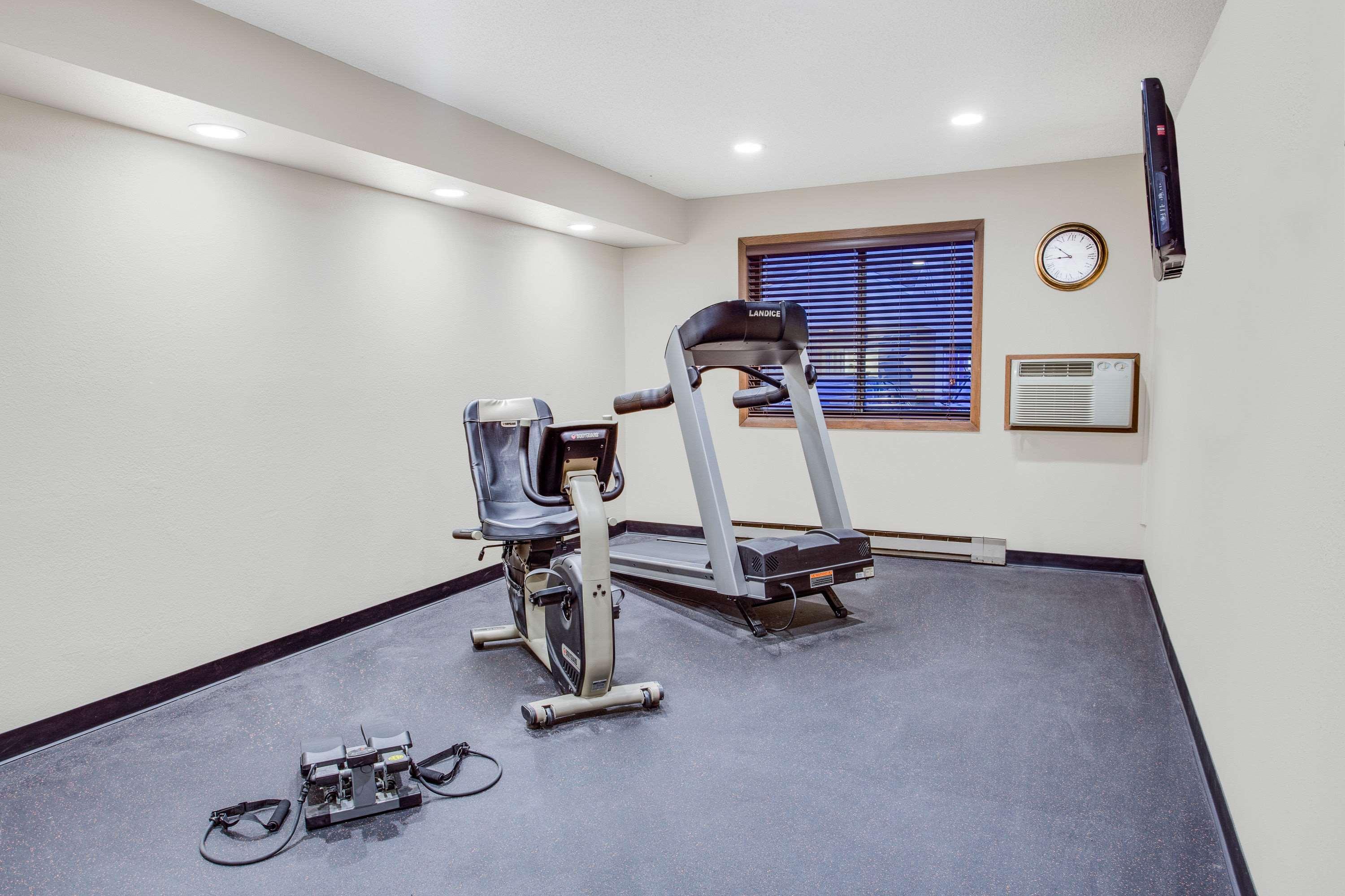 Super 8 By Wyndham Green Bay Near Stadium מראה חיצוני תמונה